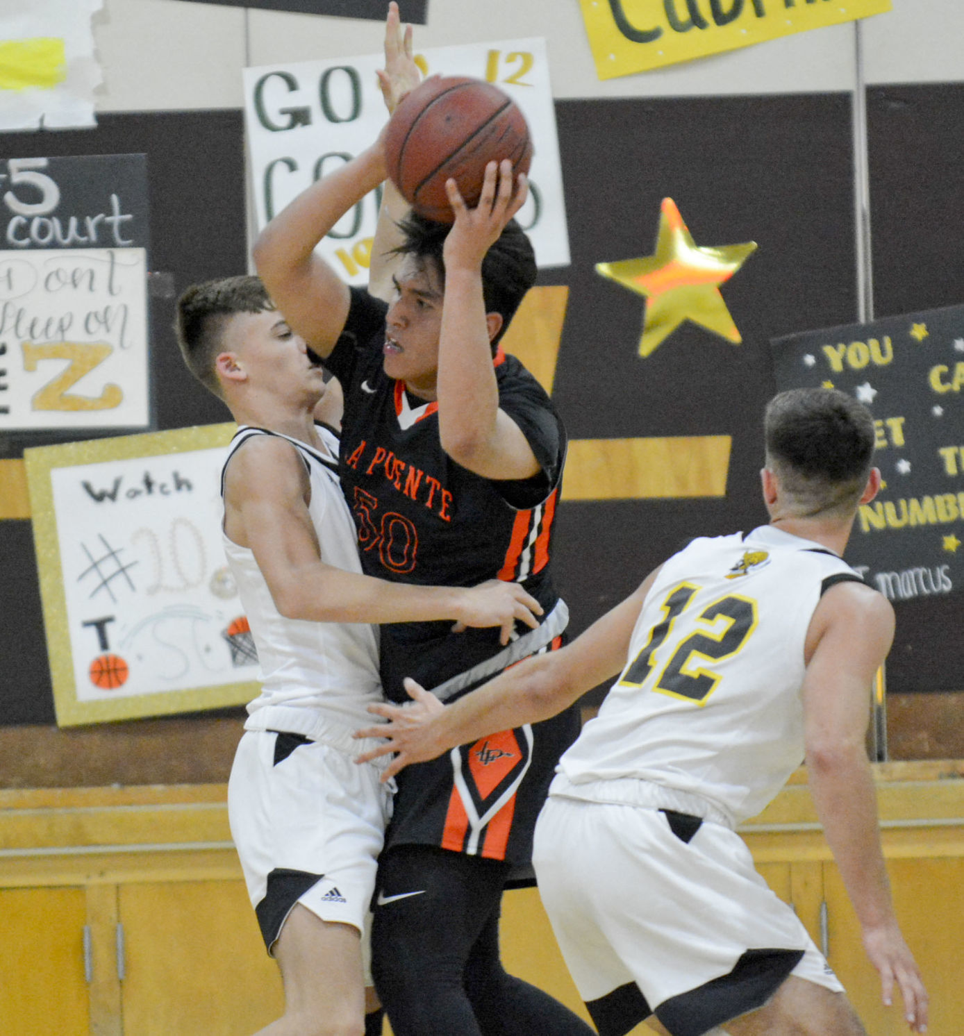 021220 La Puente Cabrillo basketball 05.jpg